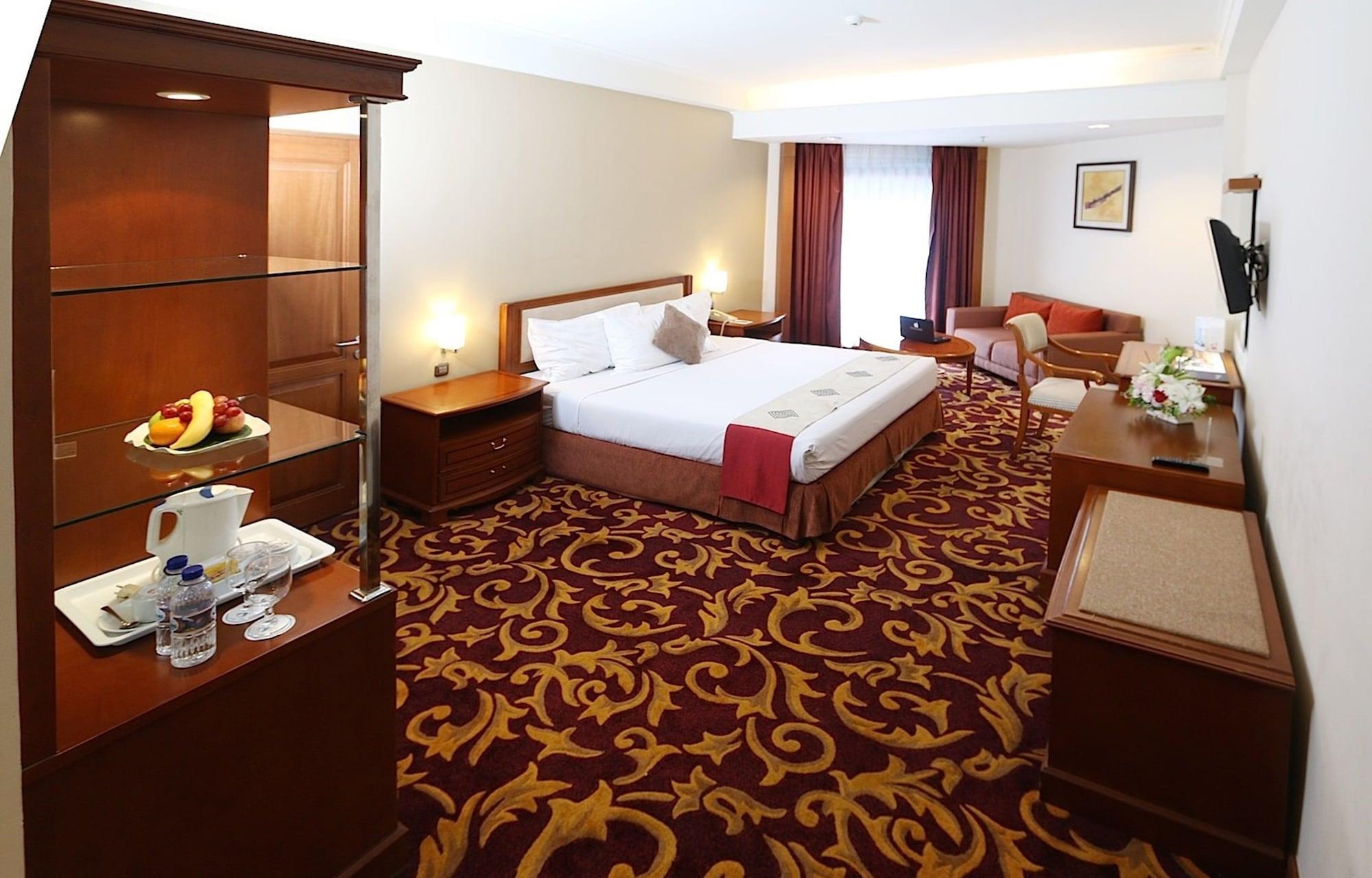 Hotel Bidakara Giacarta Esterno foto
