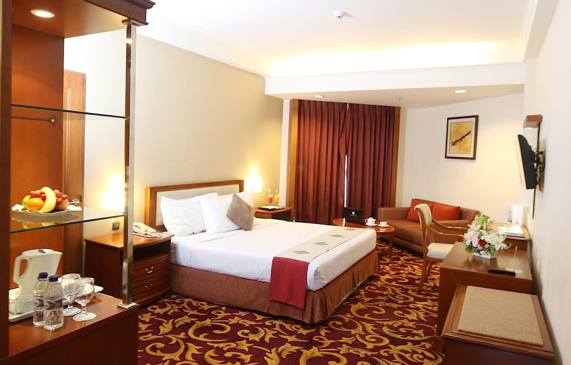 Hotel Bidakara Giacarta Esterno foto