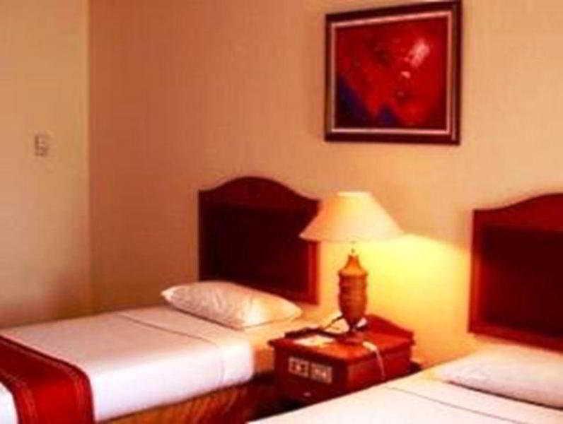 Hotel Bidakara Giacarta Esterno foto