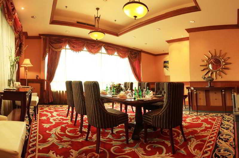 Hotel Bidakara Giacarta Esterno foto