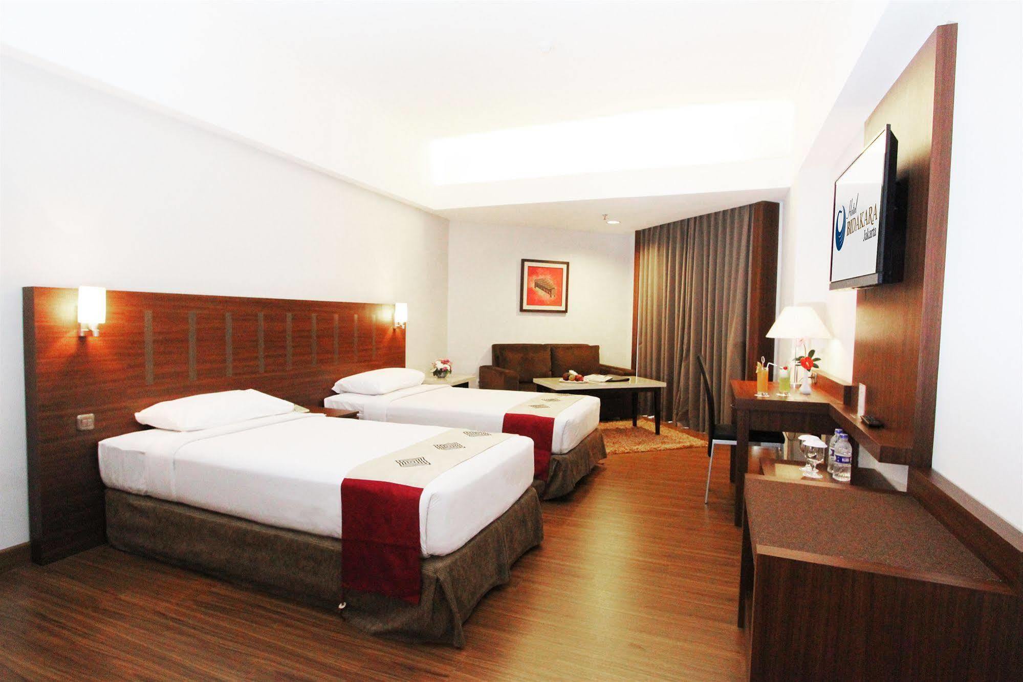 Hotel Bidakara Giacarta Esterno foto