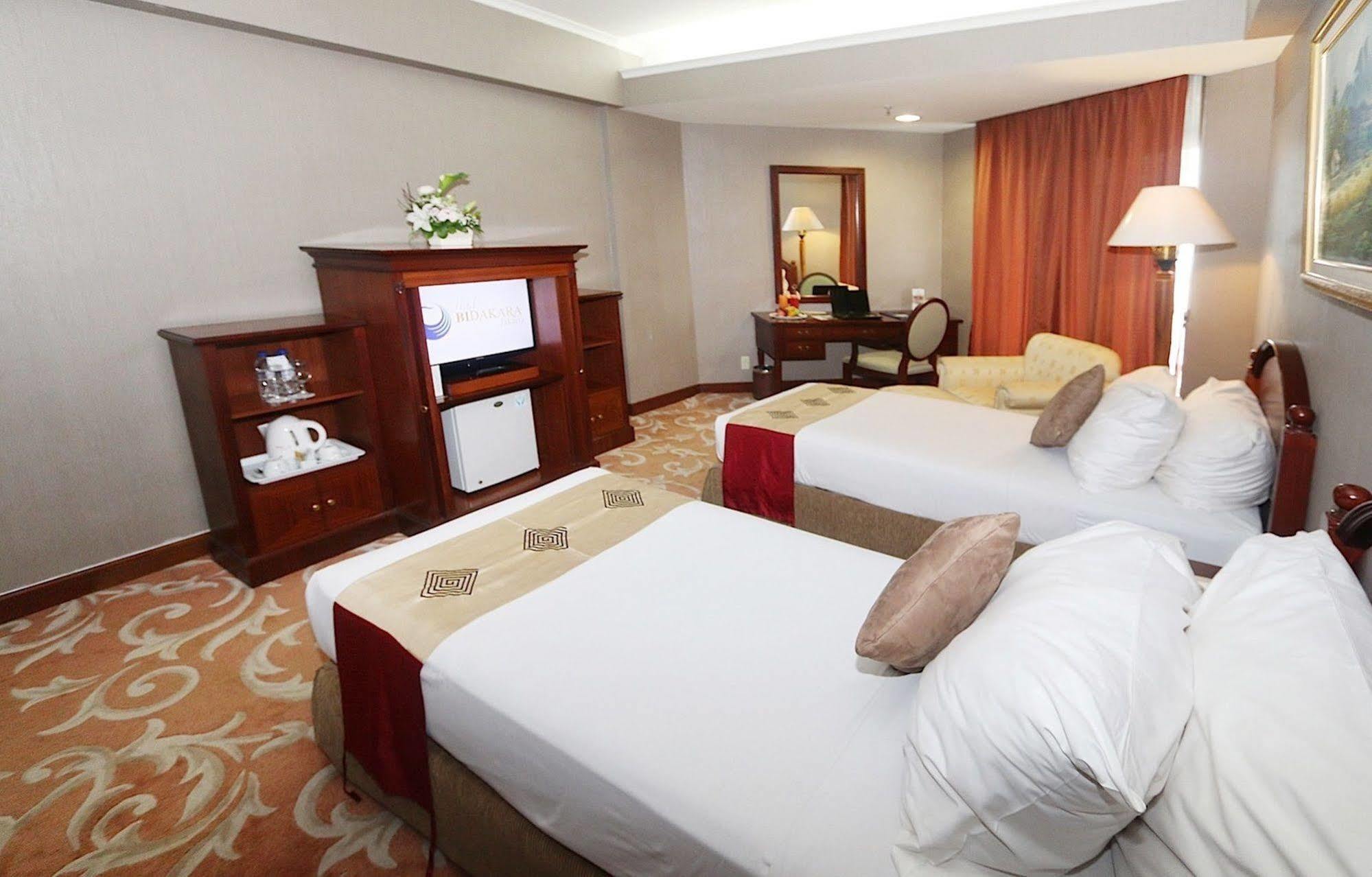 Hotel Bidakara Giacarta Esterno foto